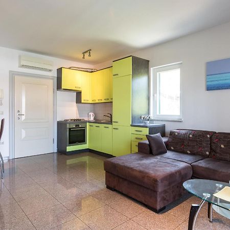 Holiday Home Ore Malinska Ngoại thất bức ảnh