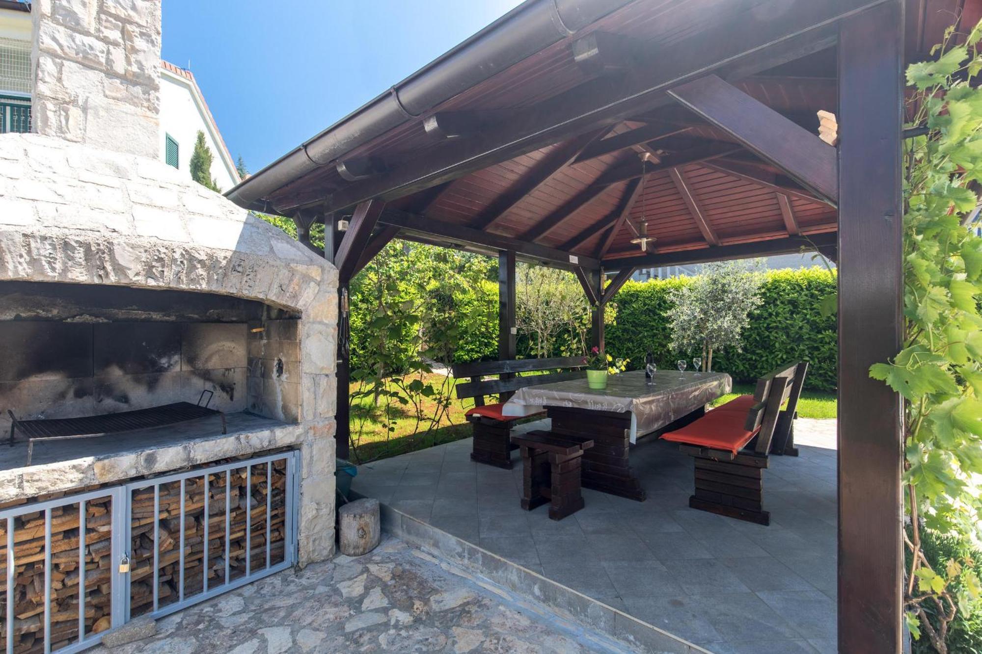 Holiday Home Ore Malinska Ngoại thất bức ảnh